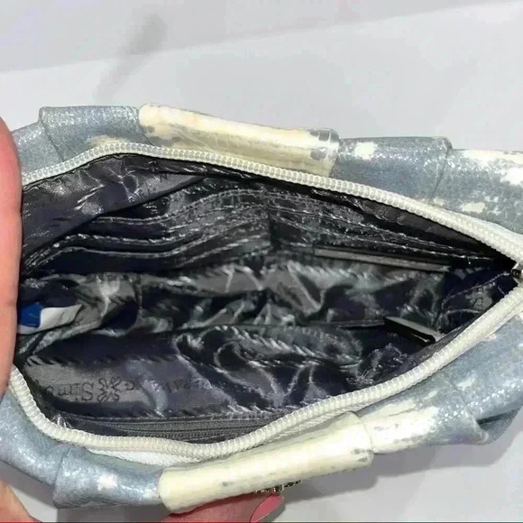 Simply Vera Wang Wristlet Wrist bag Blue and cream ❤️ - Picture 6 of 7